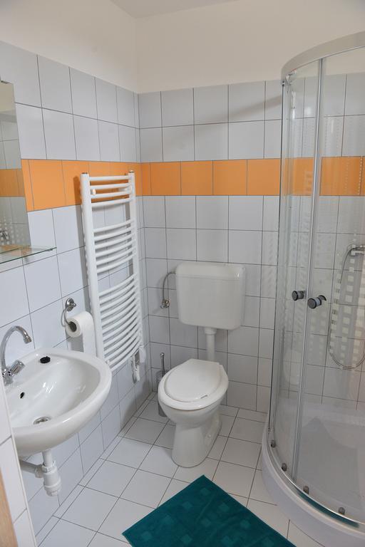 Rigofuetty Vendeghaz Hotel Tiszaalpar Eksteriør billede